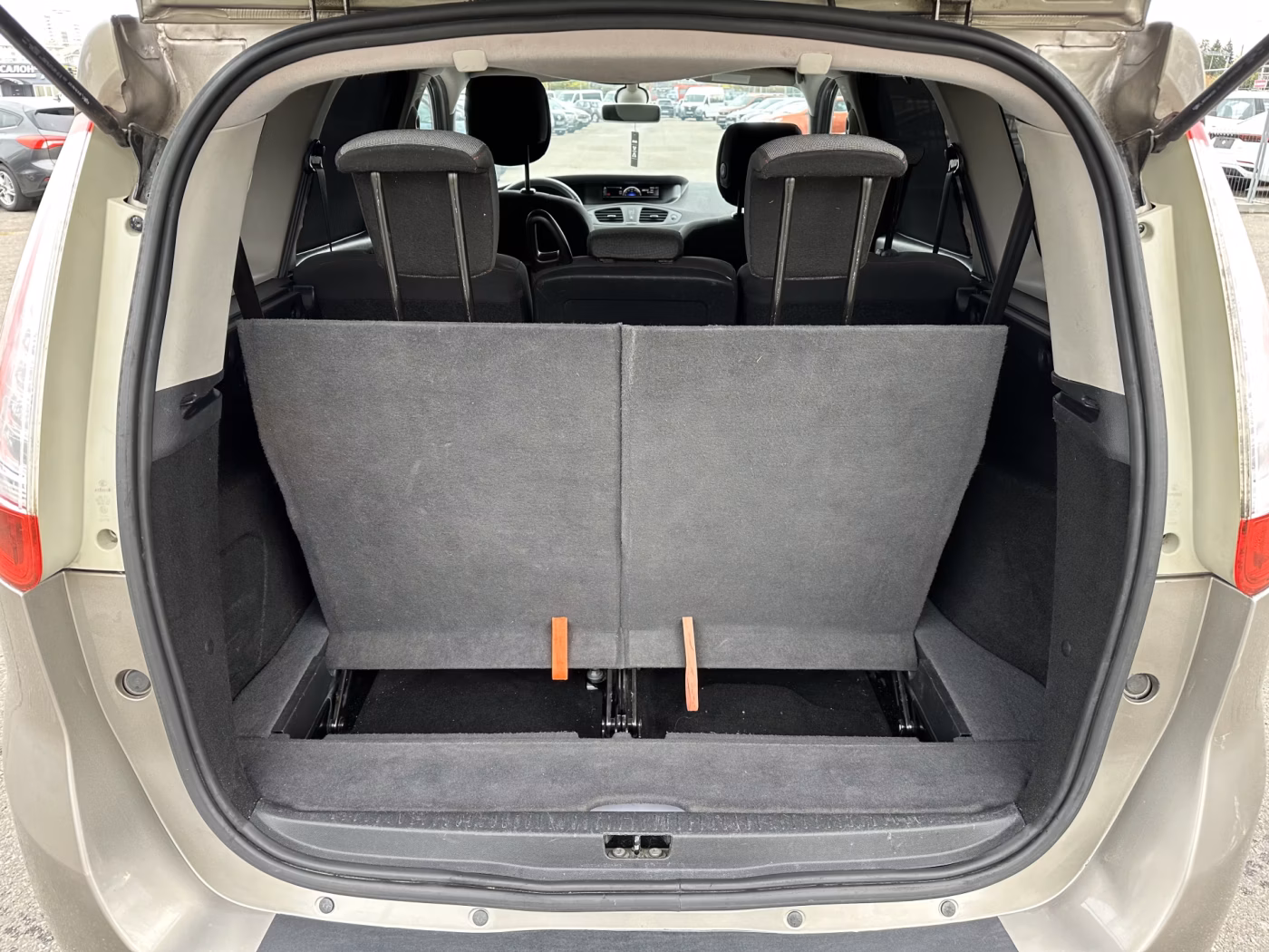 Renault Grand Scenic фото 10