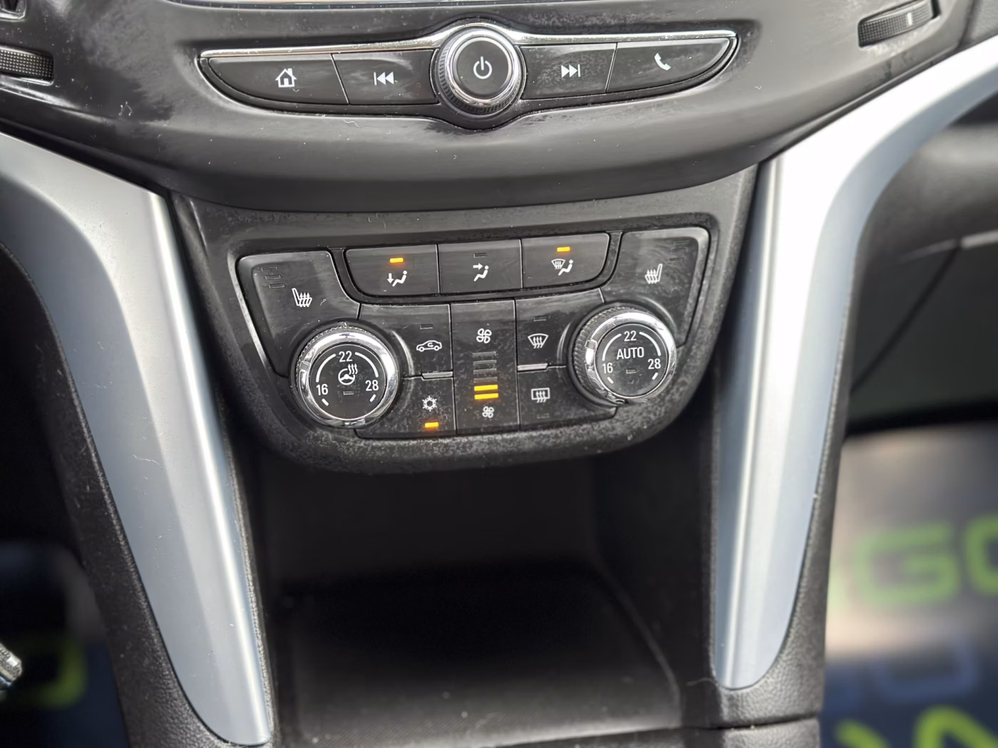 Opel Zafira фото 18