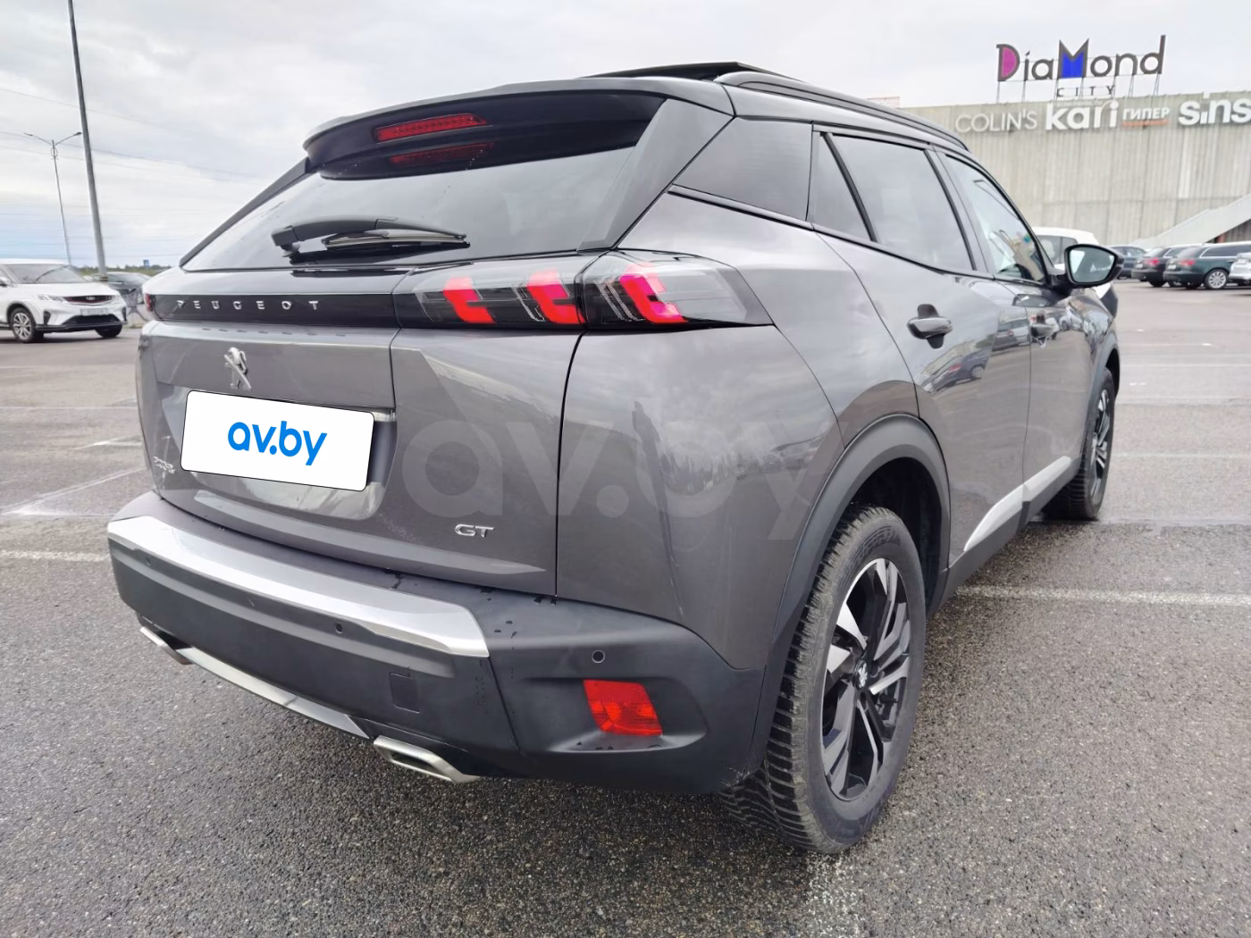 Peugeot 2008 фото 6