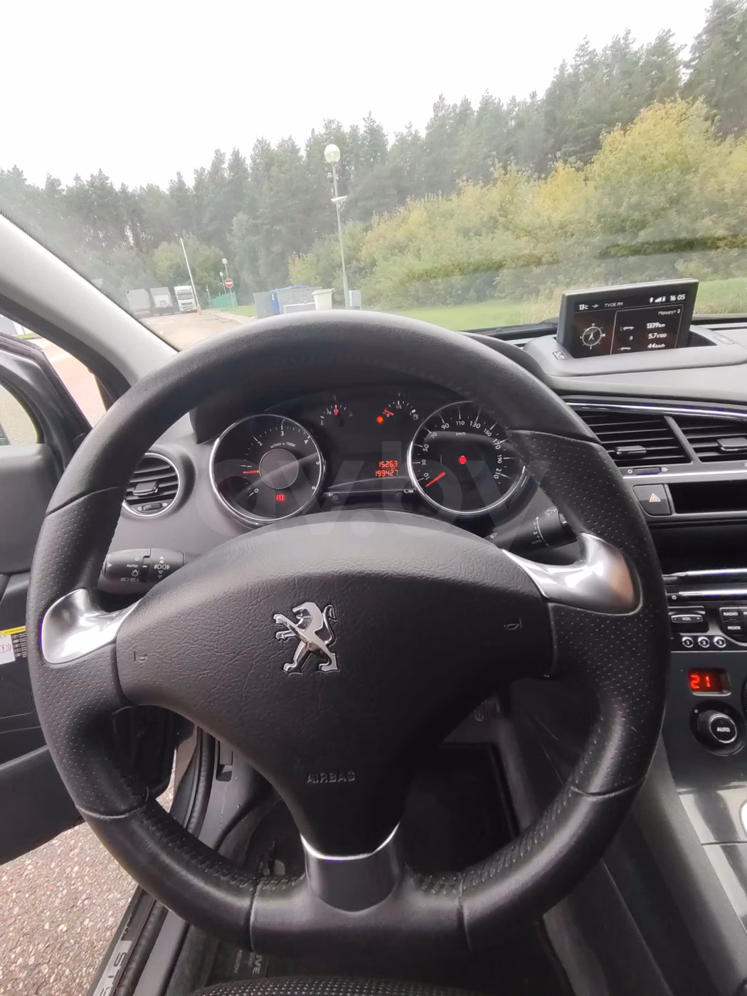 Peugeot 5008 фото 7