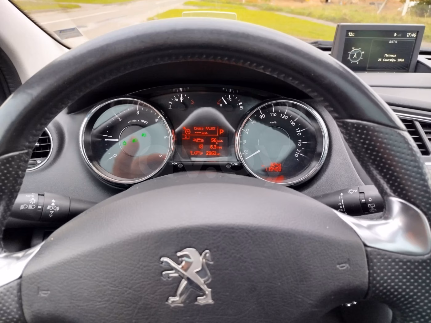Peugeot 5008 фото 2