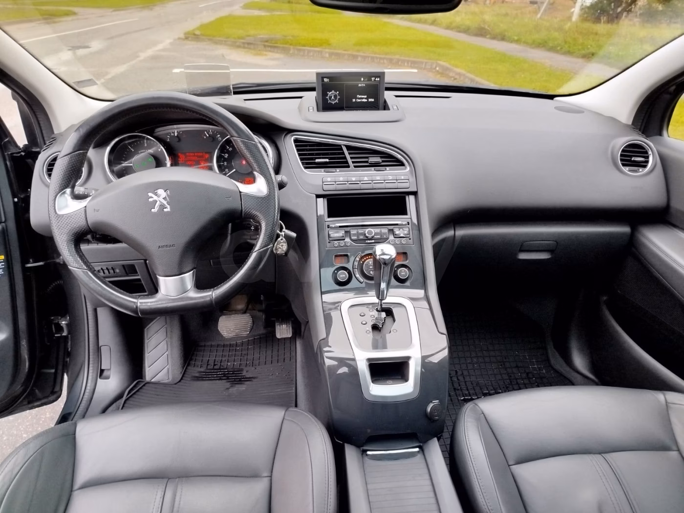 Peugeot 5008 фото 4