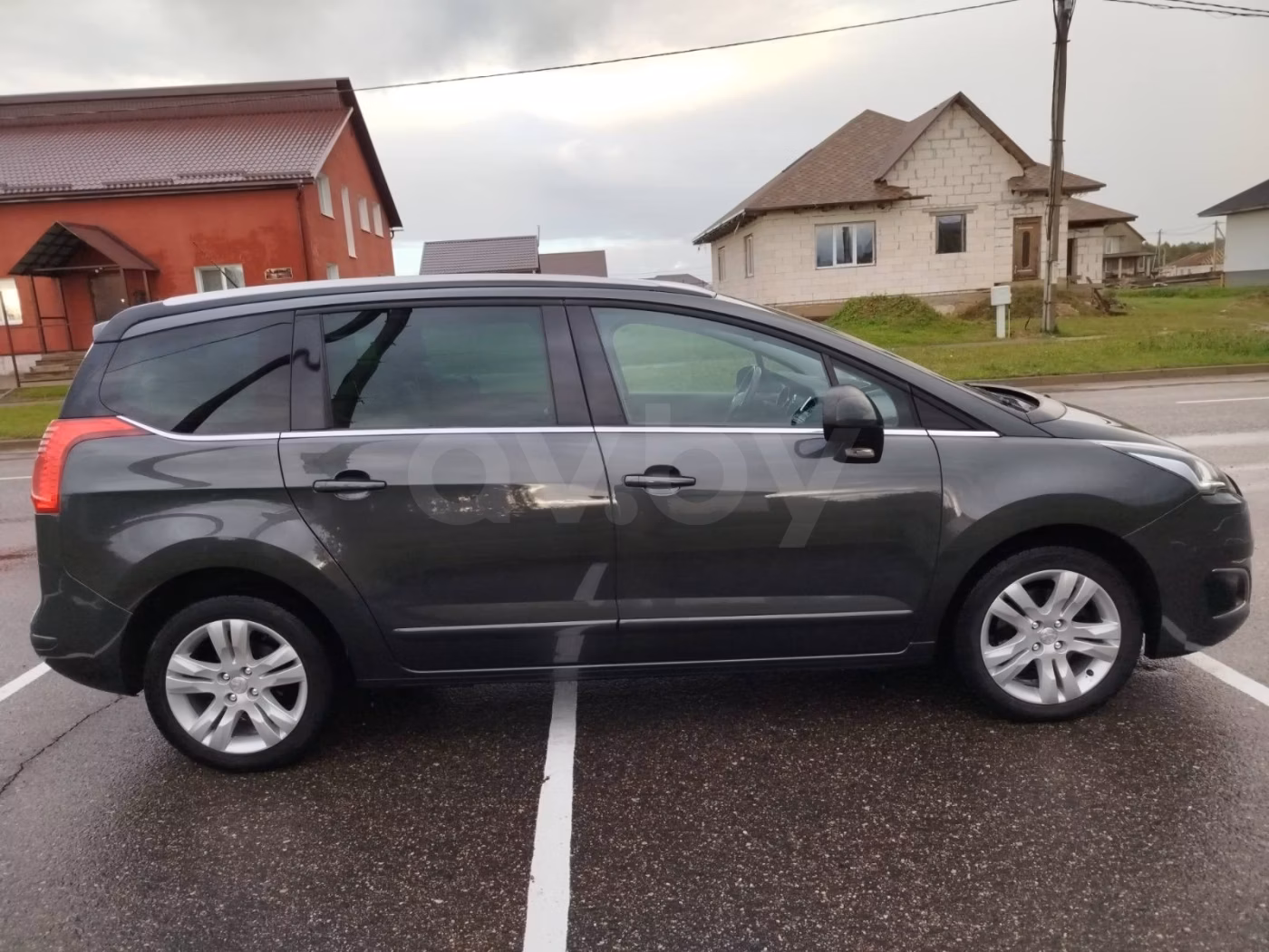 Peugeot 5008 фото 9