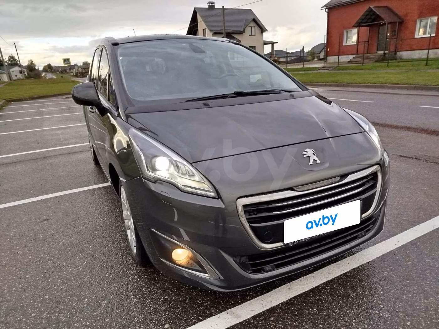 Peugeot 5008 фото 11
