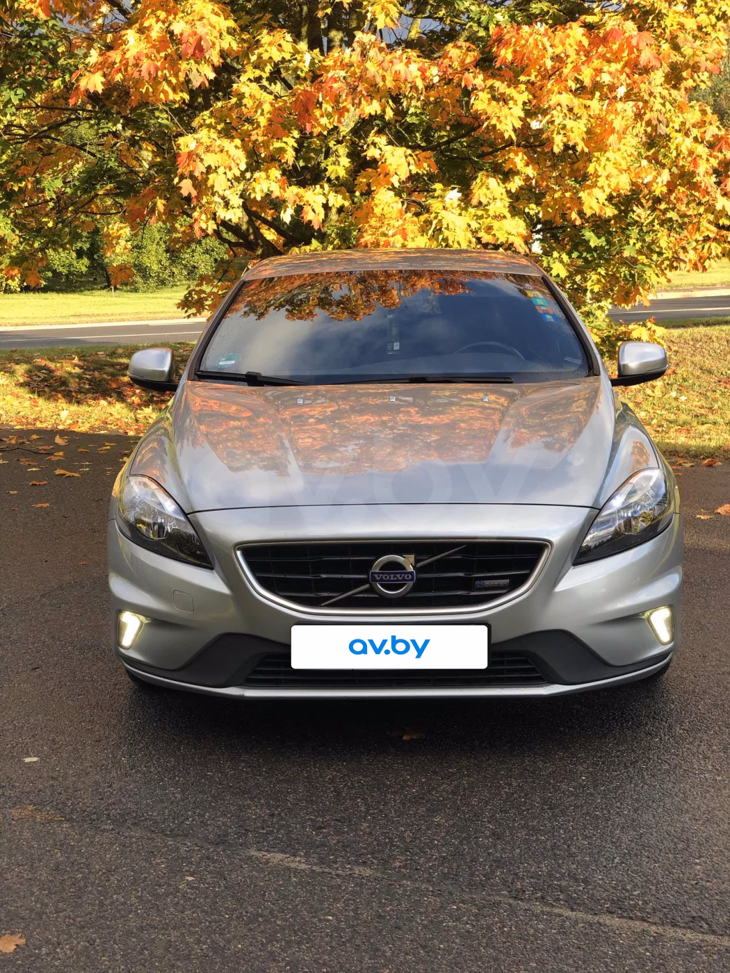 Volvo V40 фото 2