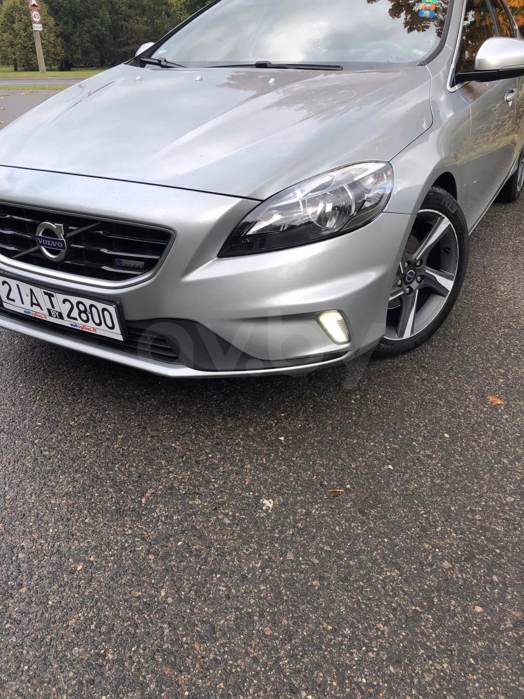 Volvo V40 фото 7
