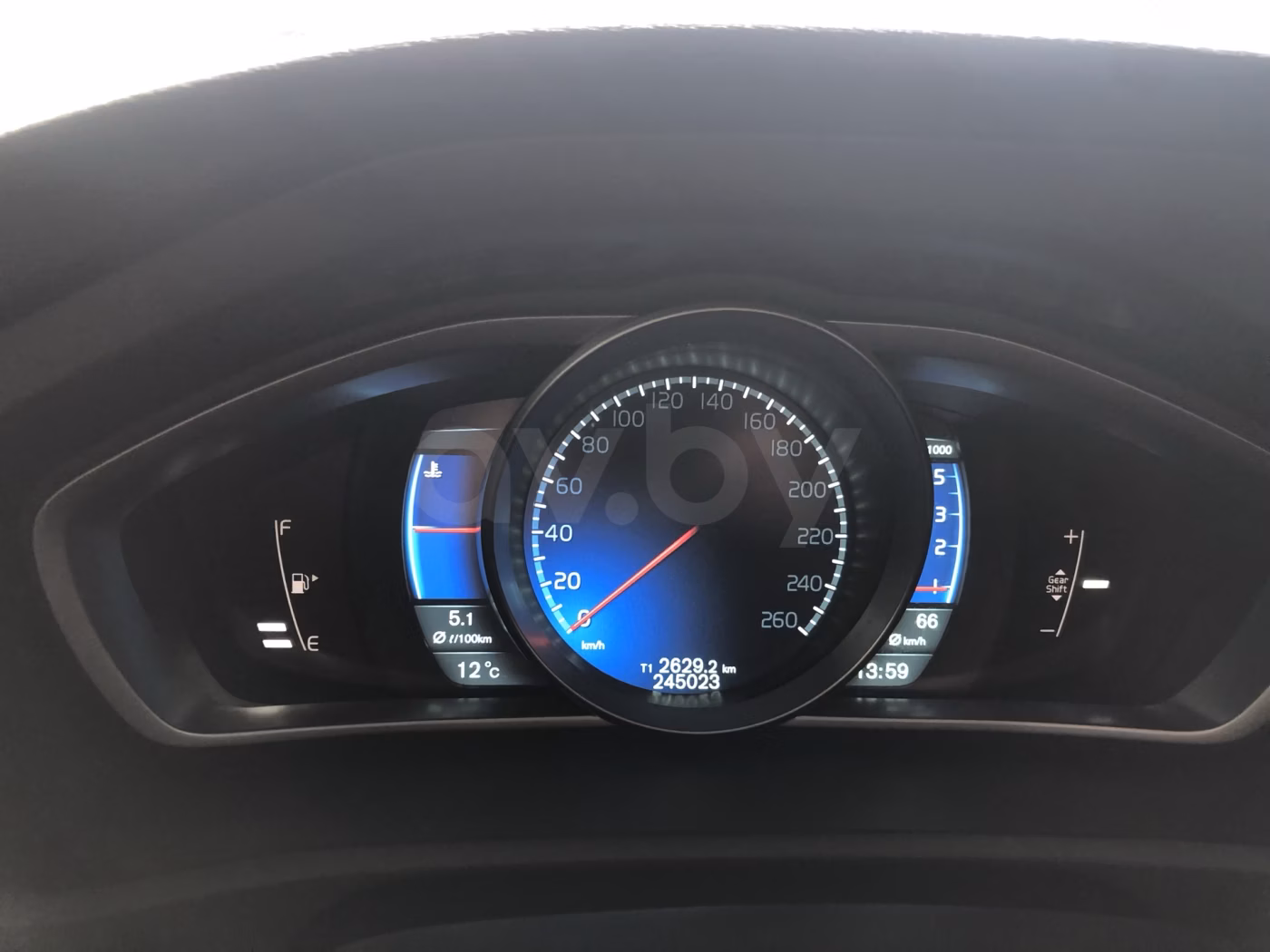 Volvo V40 фото 15