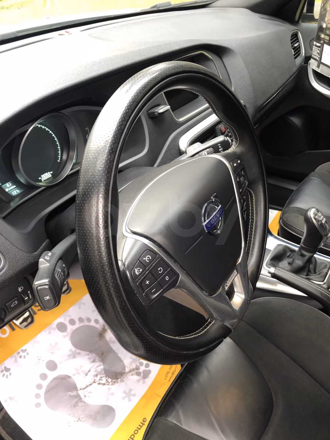 Volvo V40 фото 17