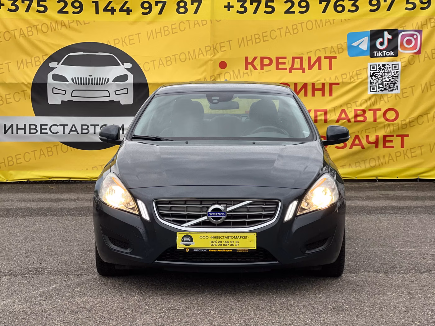 Volvo S60 фото 2