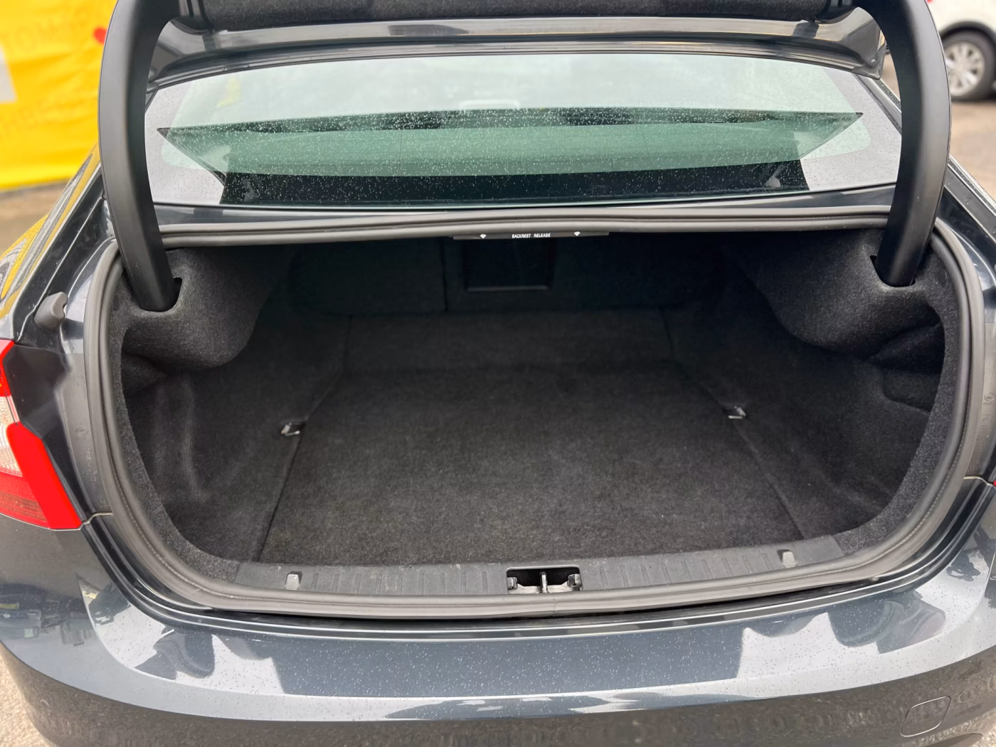 Volvo S60 фото 9