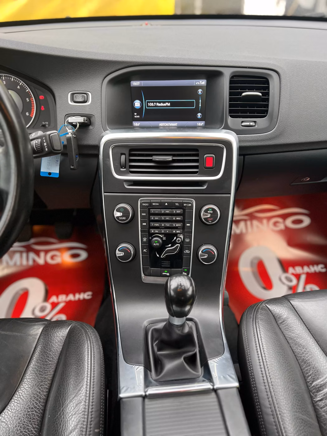 Volvo S60 фото 15