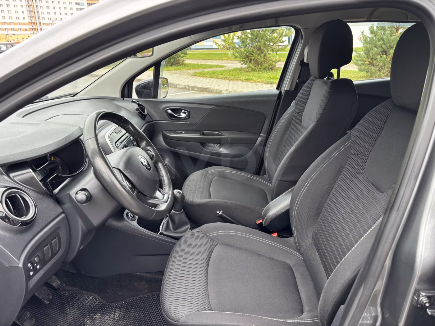 Renault Kaptur фото 16