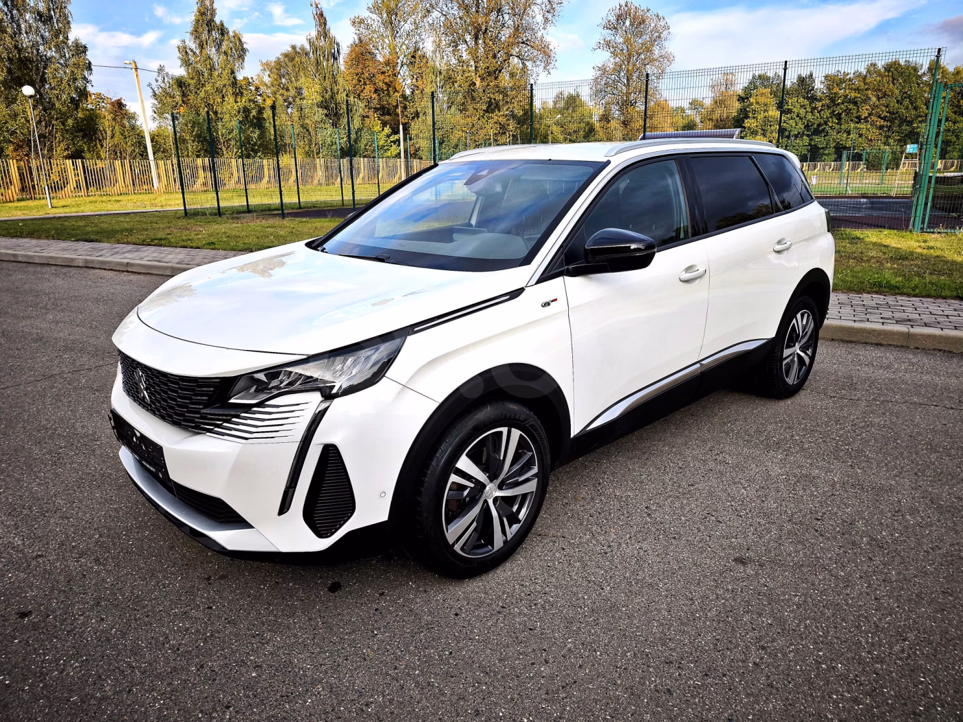 Peugeot 5008 фото 2