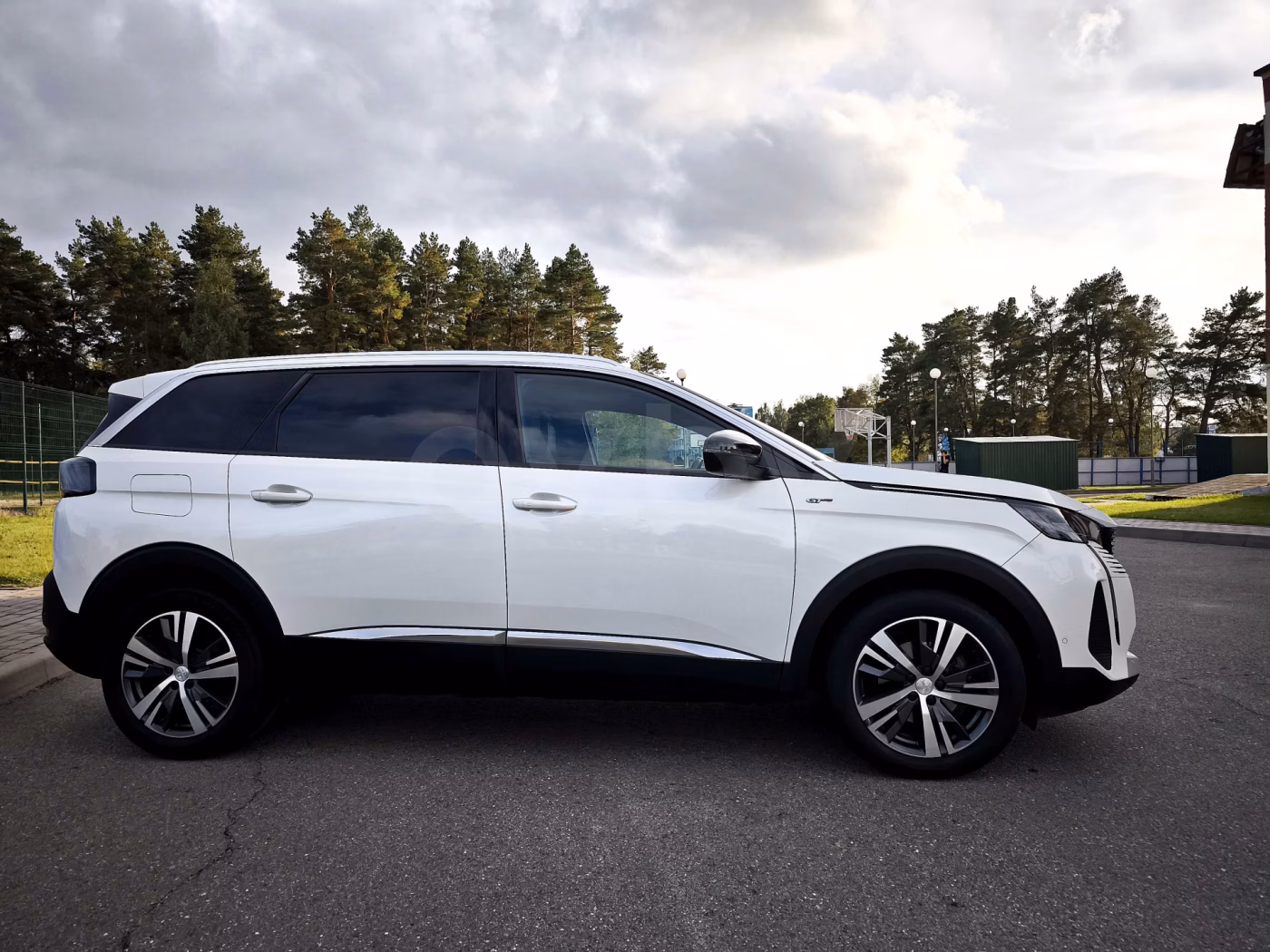 Peugeot 5008 фото 3