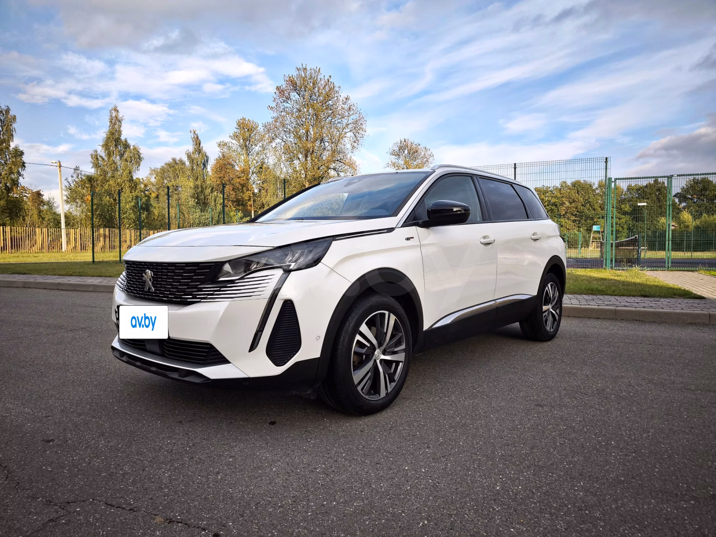 Peugeot 5008 фото 9