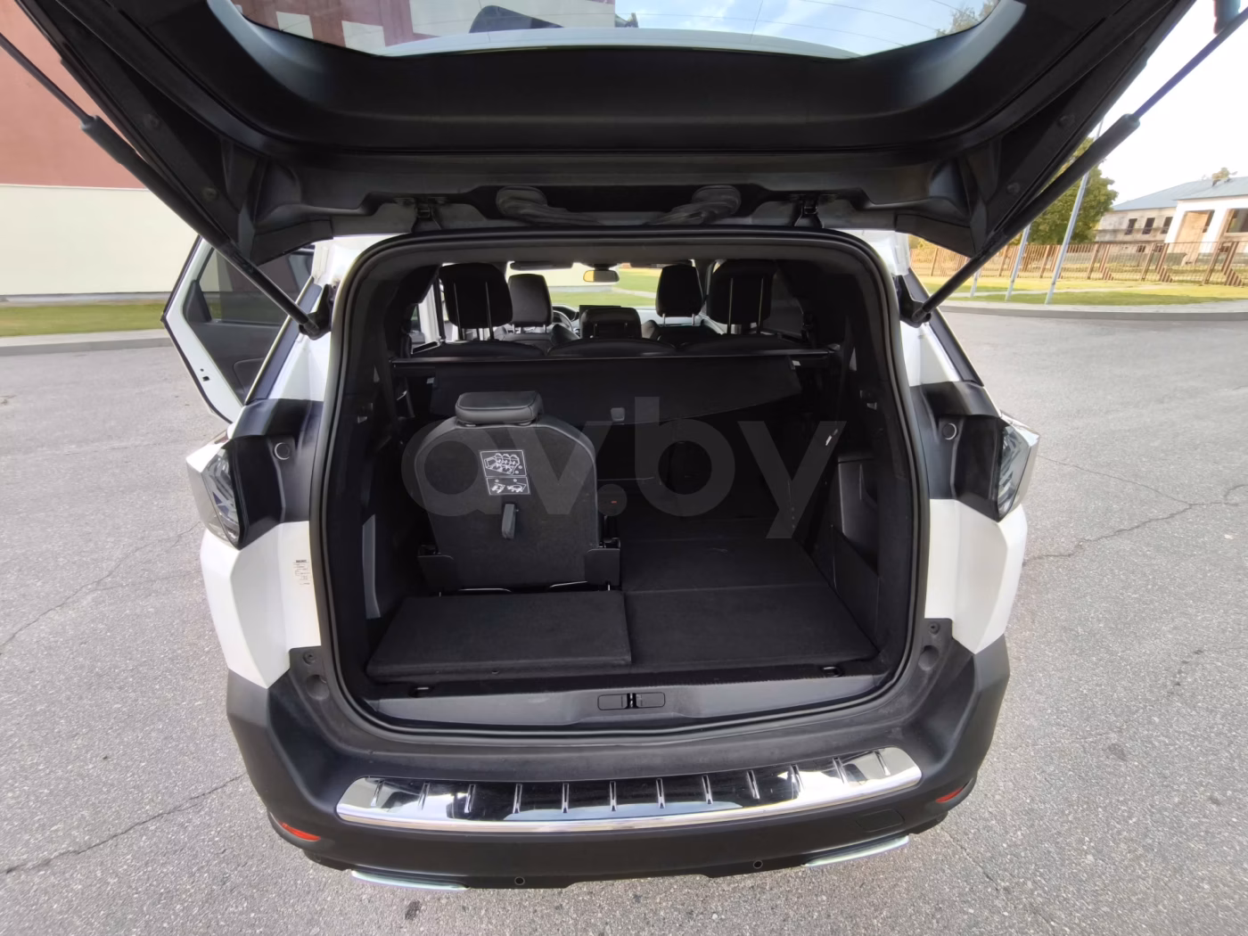 Peugeot 5008 фото 11