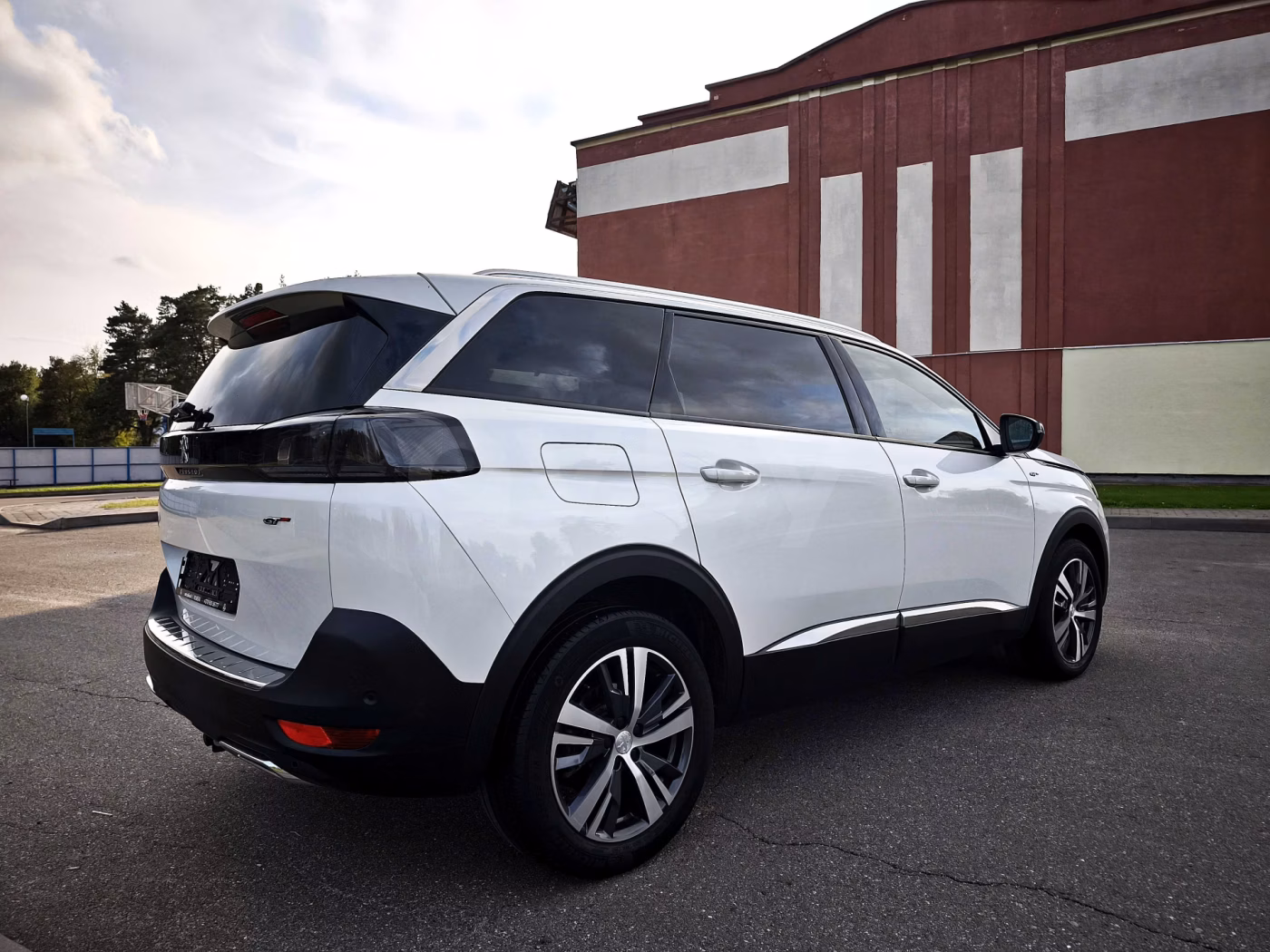 Peugeot 5008 фото 18