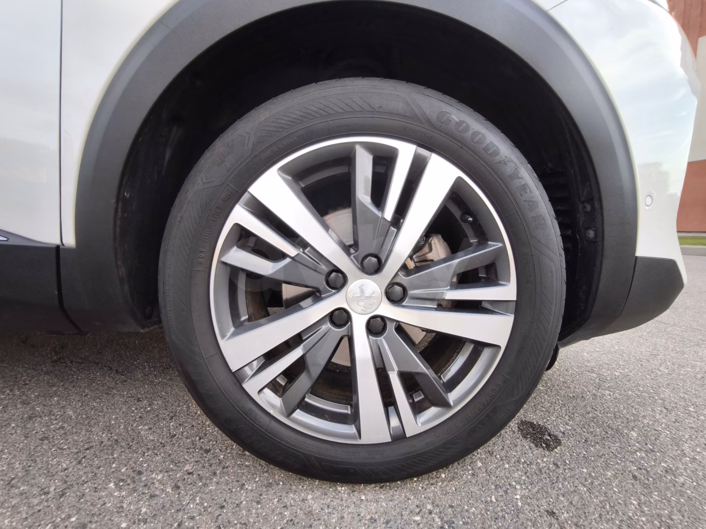 Peugeot 5008 фото 20