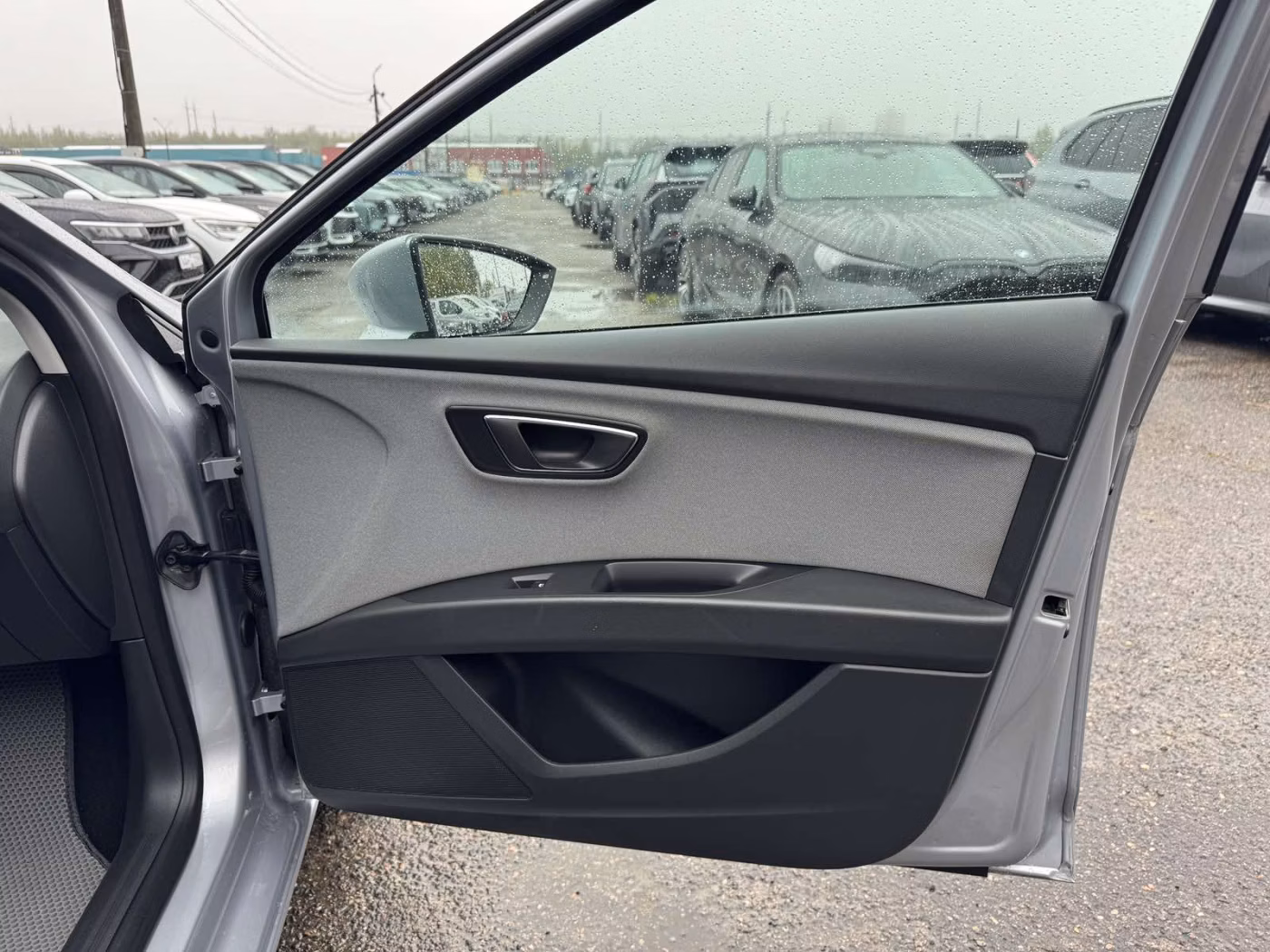SEAT Leon фото 13