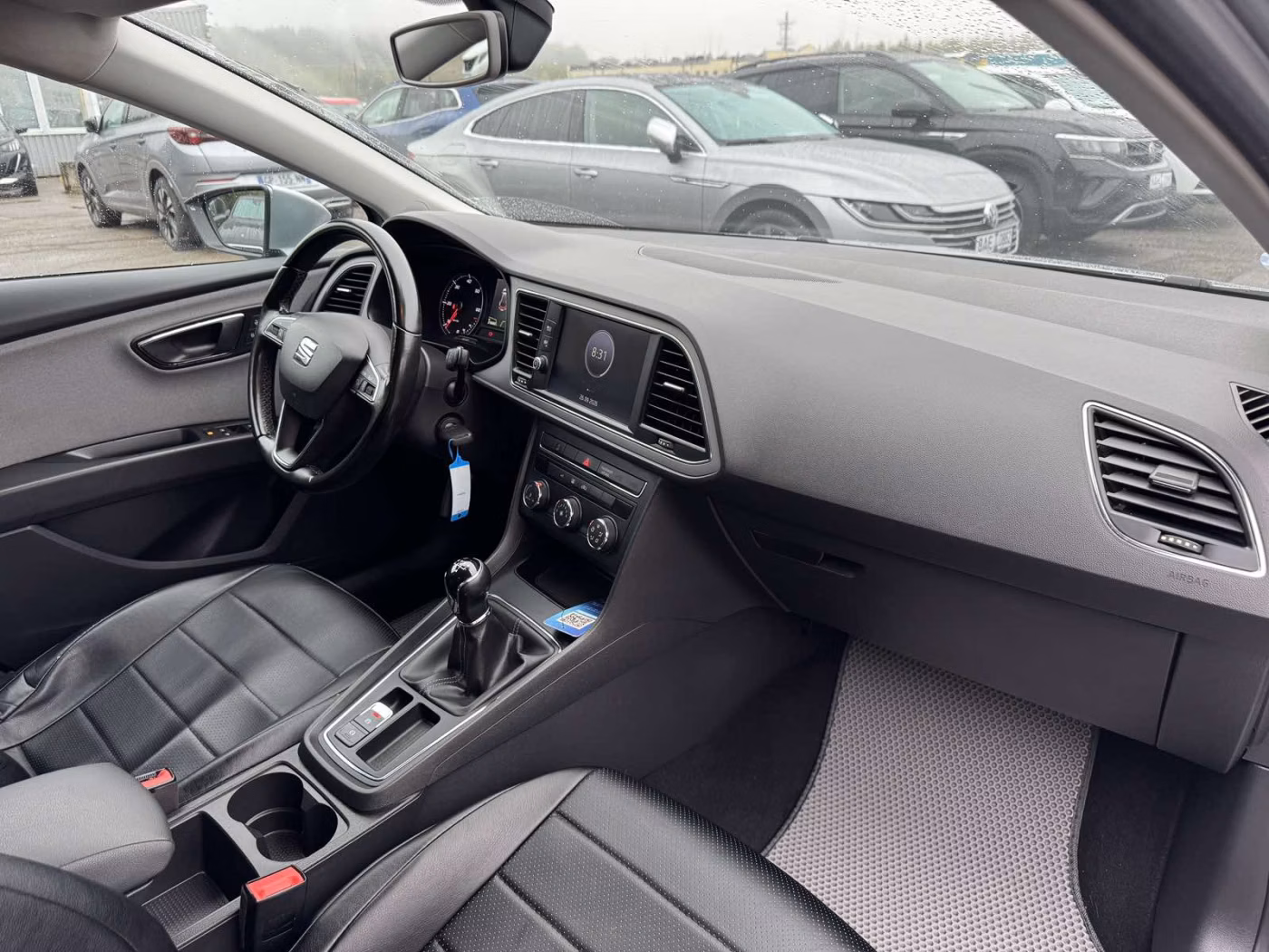 SEAT Leon фото 14