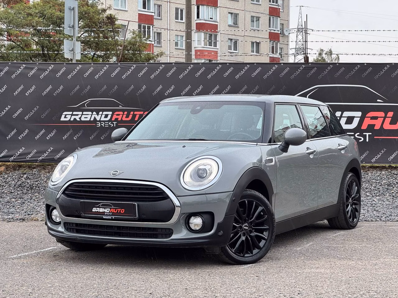 MINI Clubman фото 2