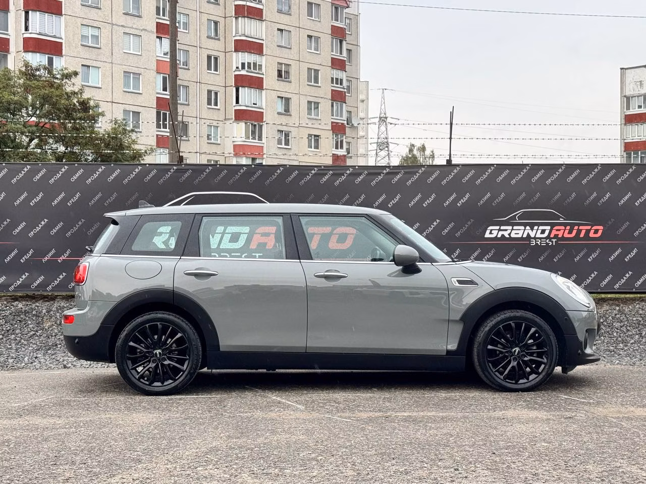 MINI Clubman фото 6