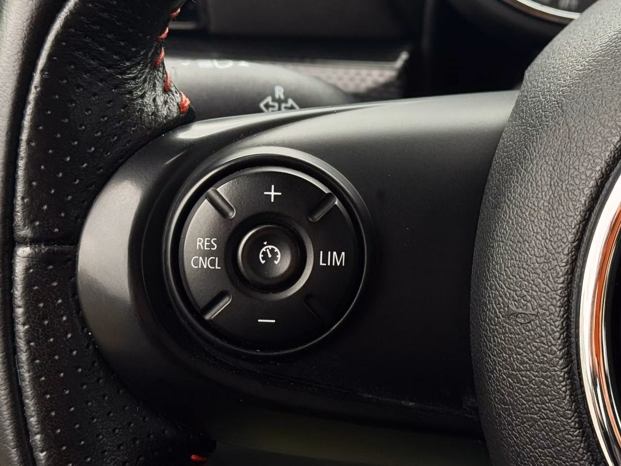 MINI Clubman фото 13