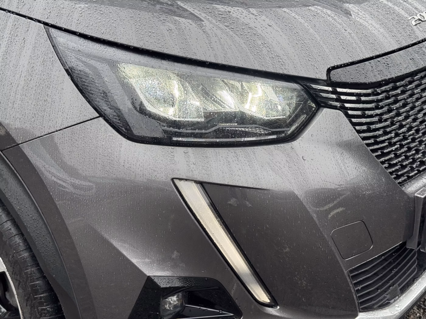 Peugeot 2008 фото 10