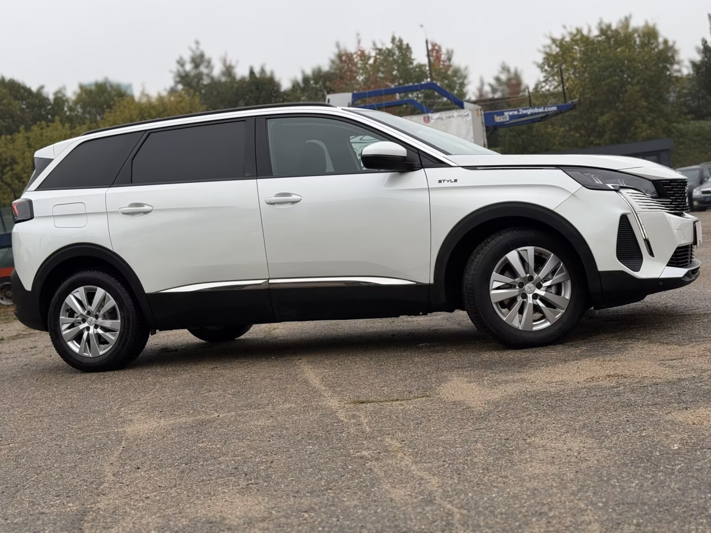 Peugeot 5008 фото 5