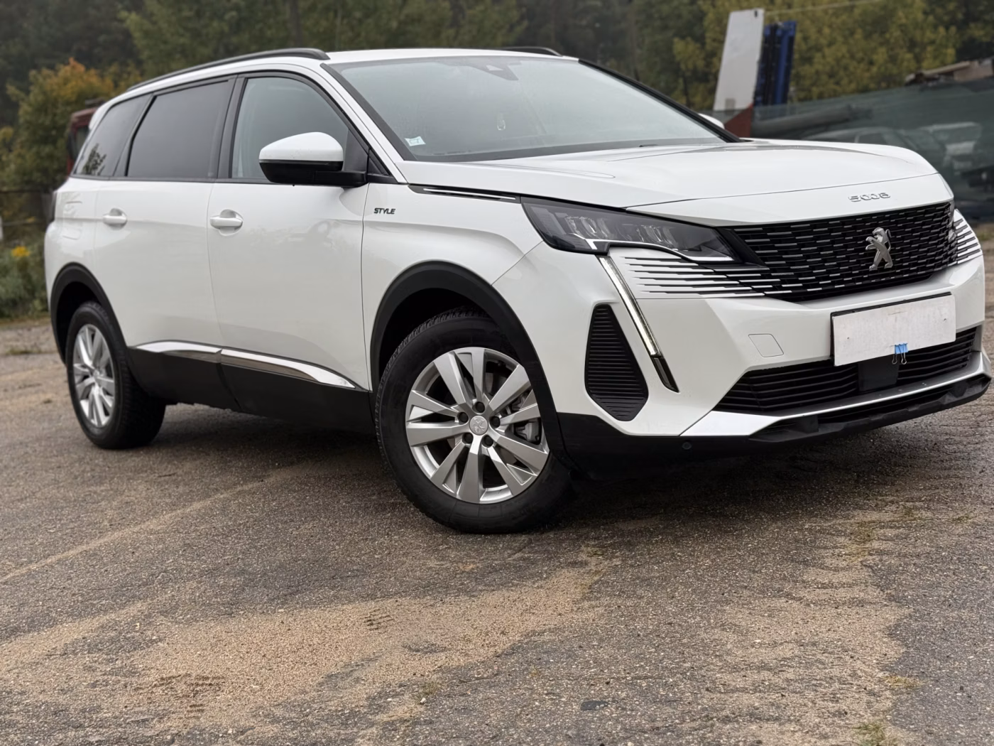 Peugeot 5008 фото 8
