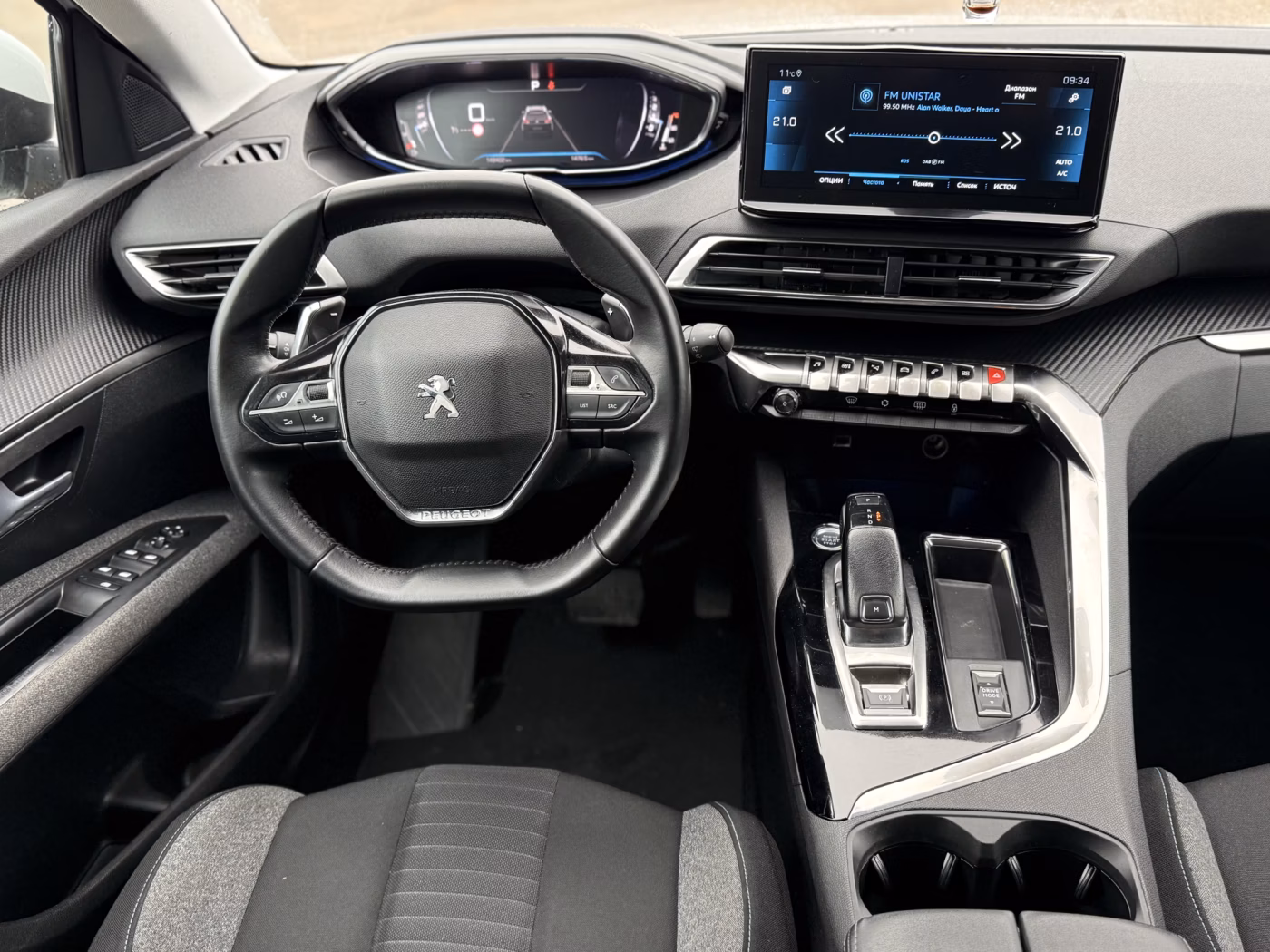 Peugeot 5008 фото 16