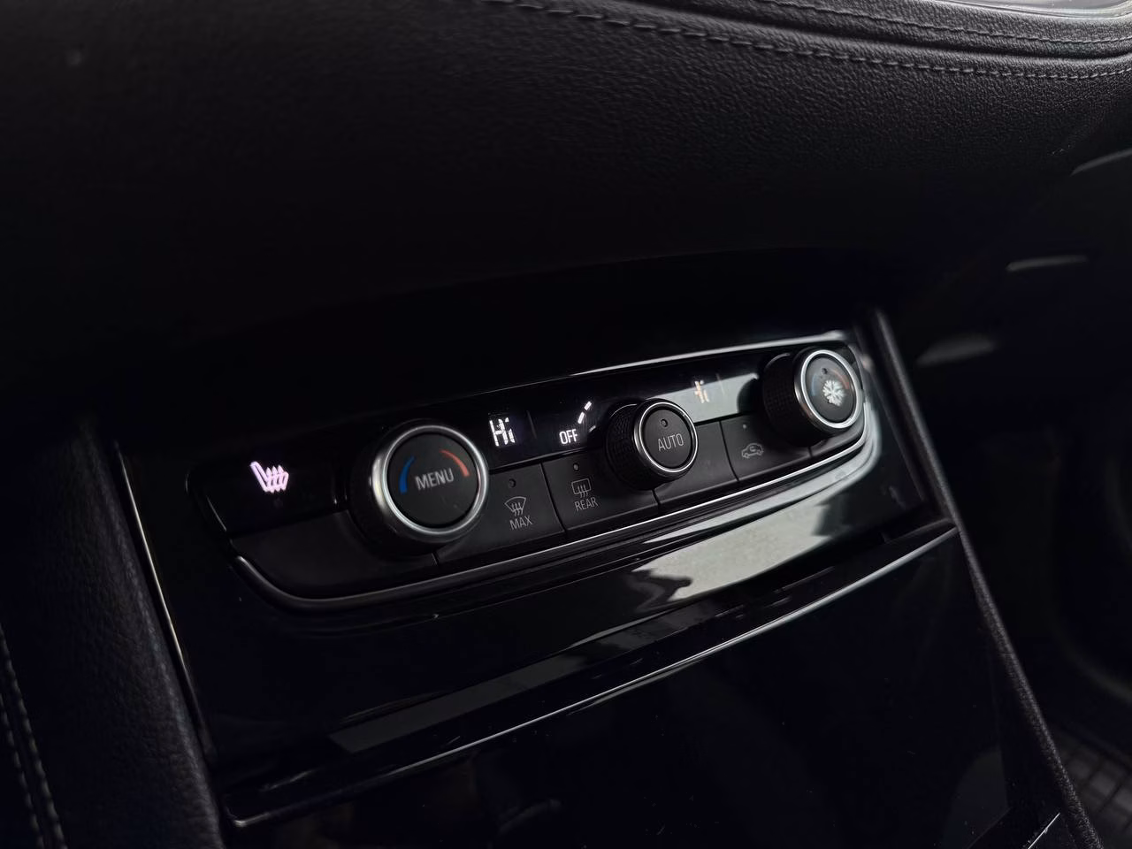 Opel Grandland X фото 16