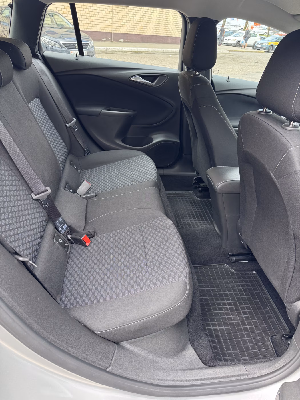 Opel Astra фото 15
