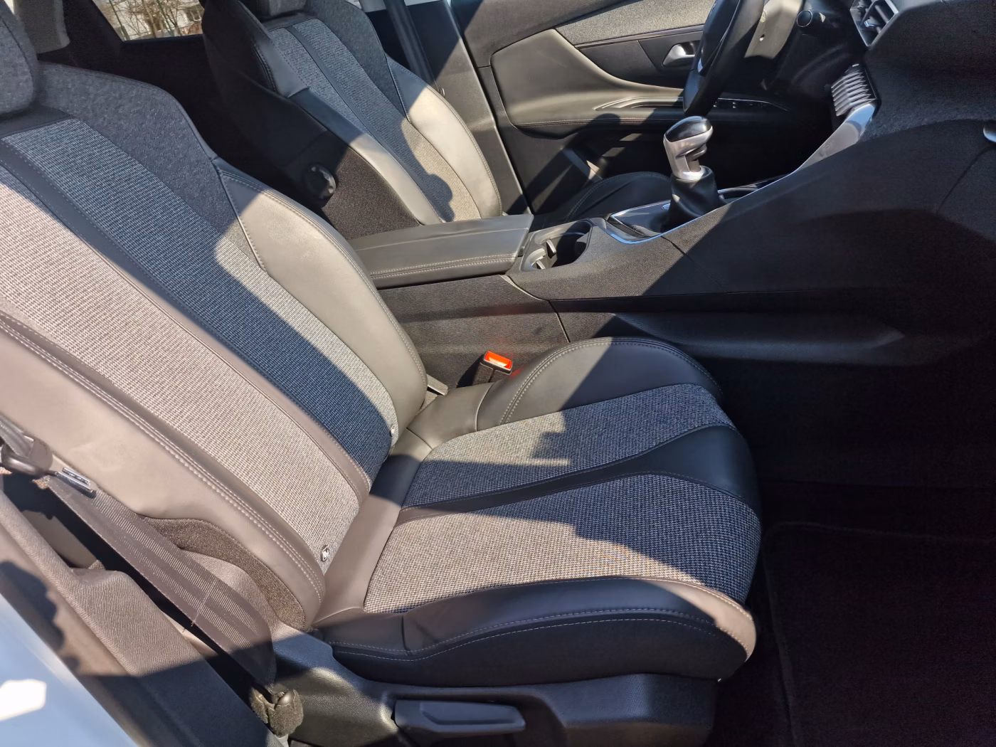Peugeot 3008 фото 16