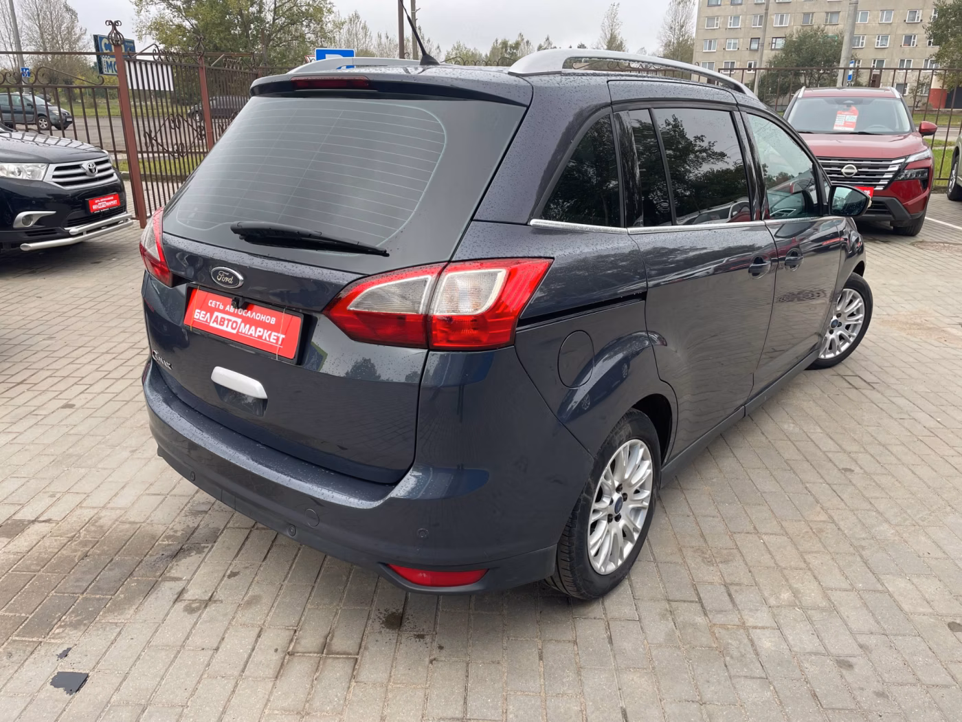 Ford Grand C-Max фото 6