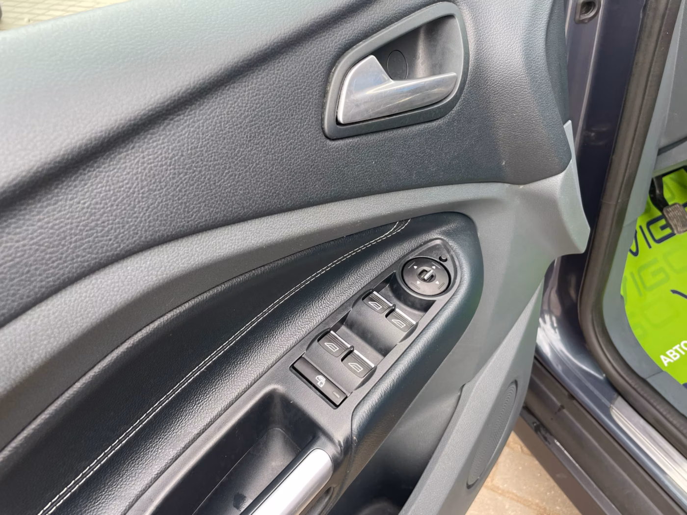Ford Grand C-Max фото 14