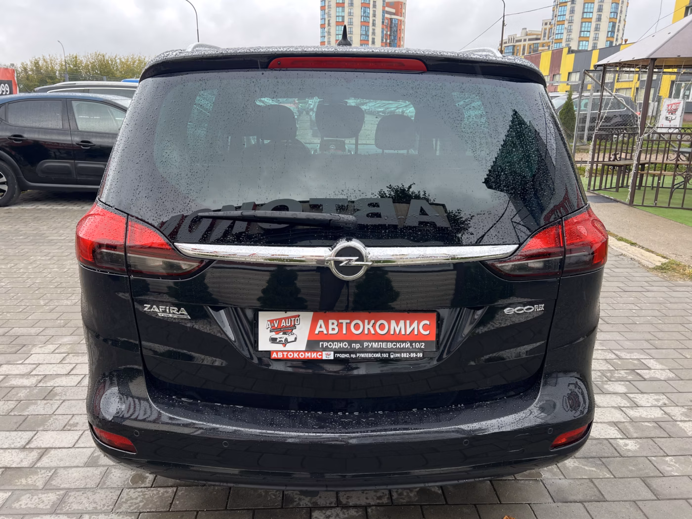 Opel Zafira фото 8