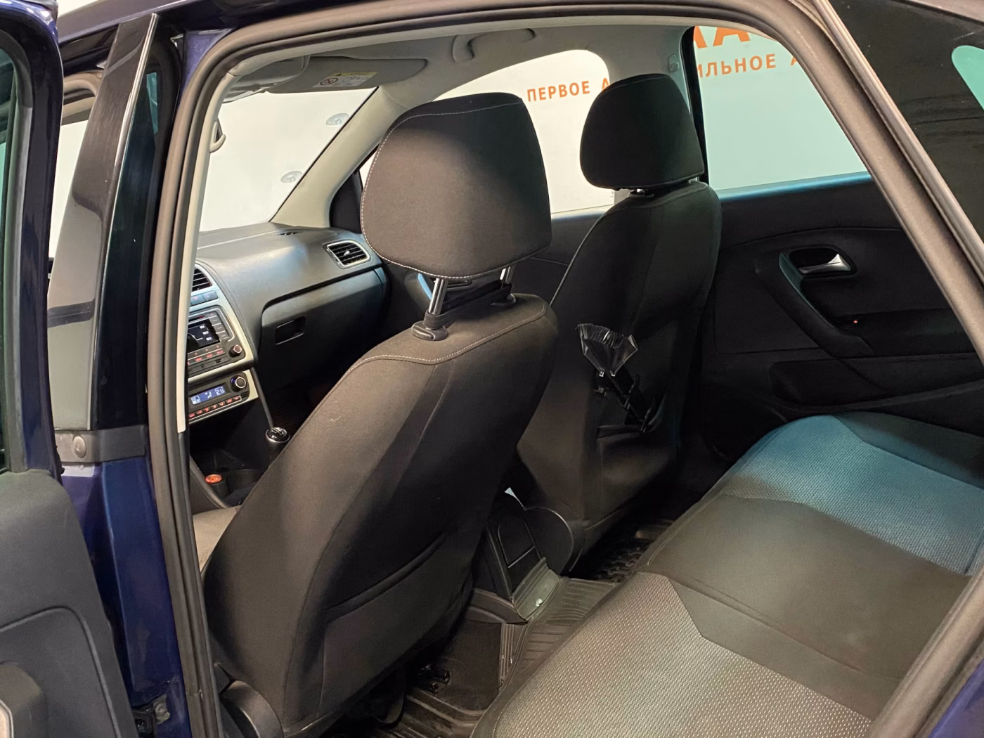 Volkswagen Polo Sedan фото 6