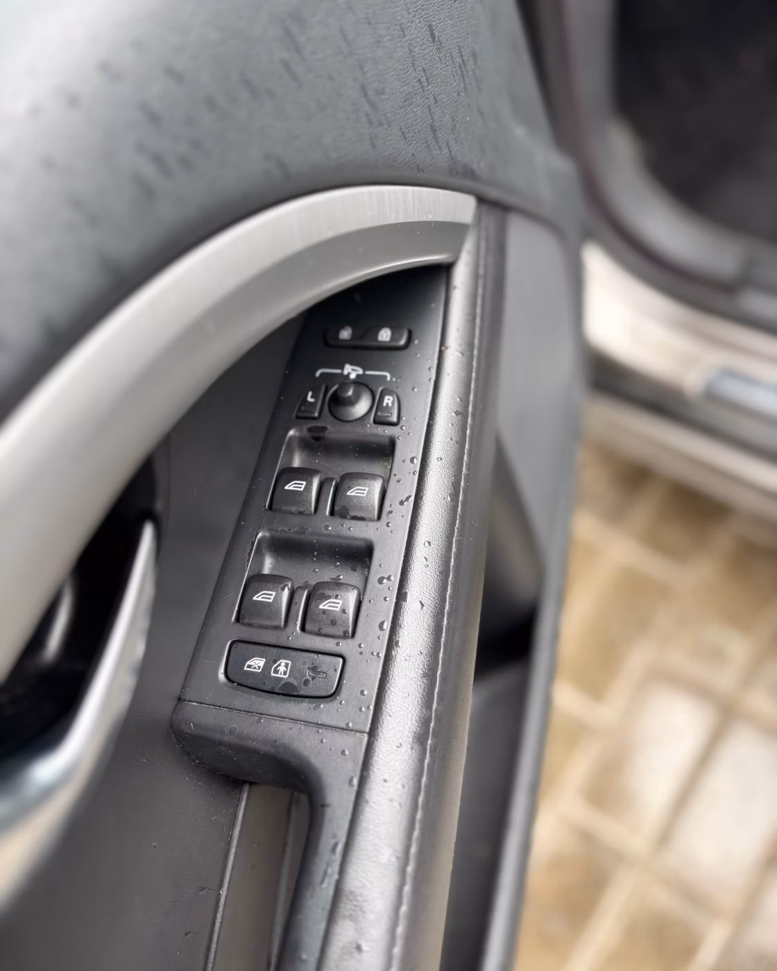 Volvo V70 фото 15