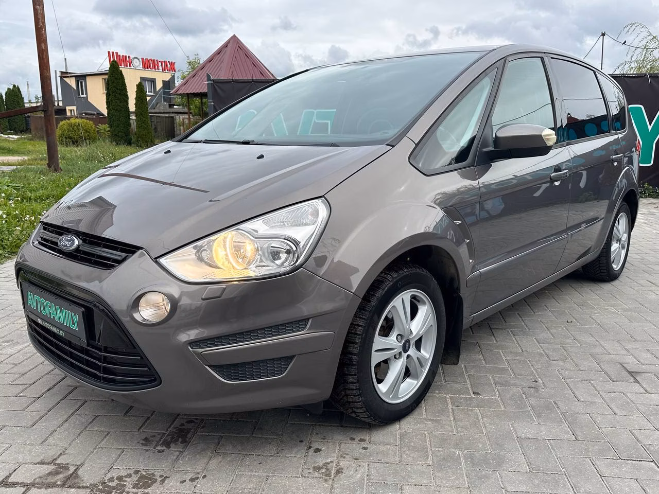 Ford S-MAX фото 3