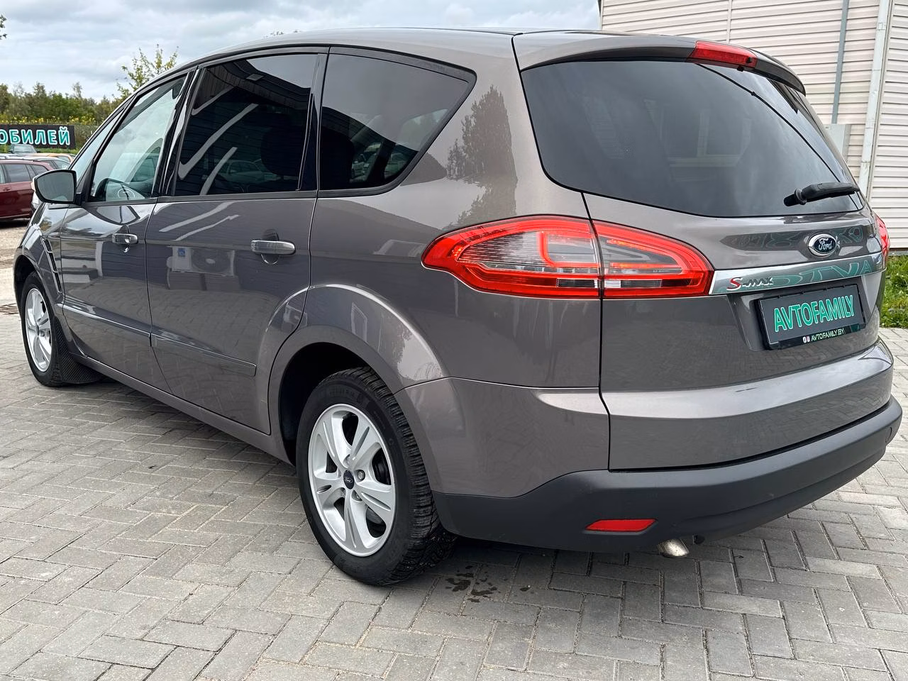 Ford S-MAX фото 5
