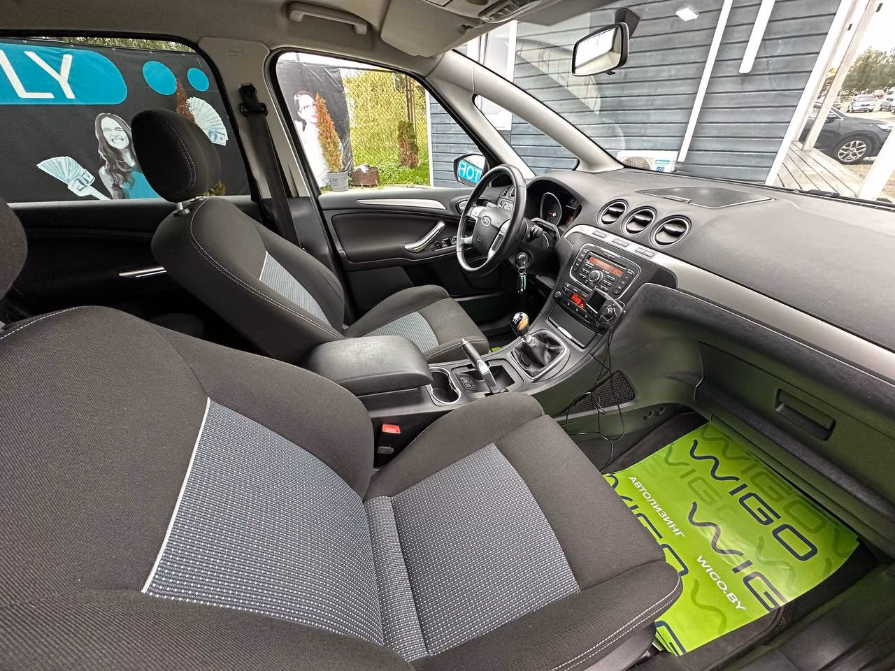 Ford S-MAX фото 12