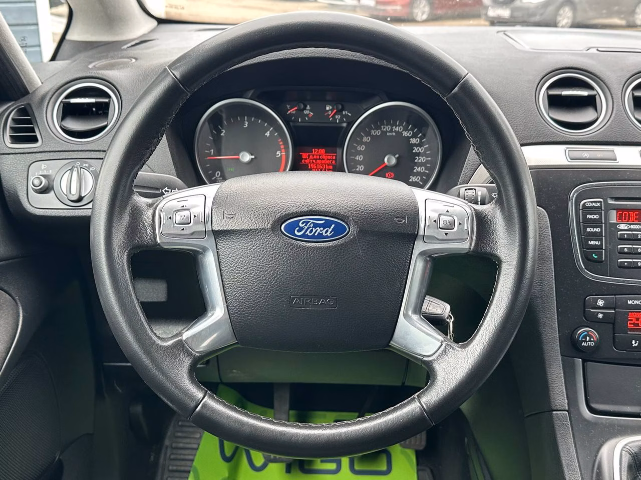 Ford S-MAX фото 15