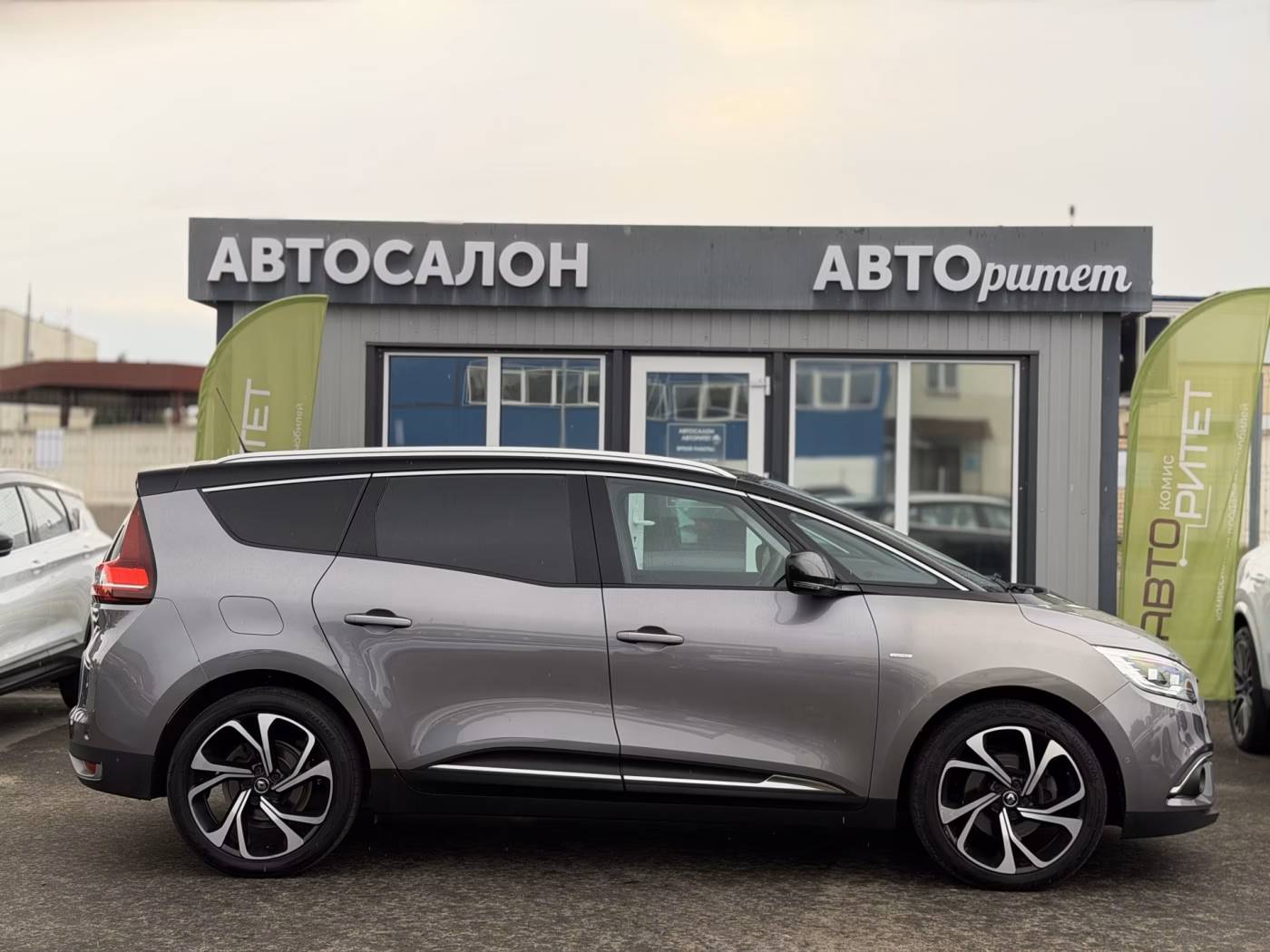 Renault Grand Scenic фото 6