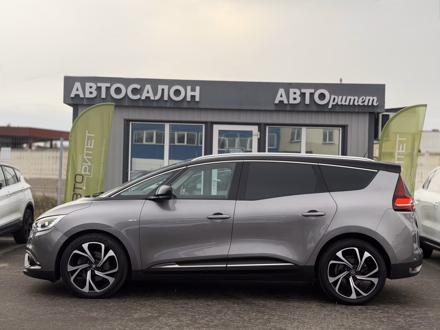 Renault Grand Scenic фото 10