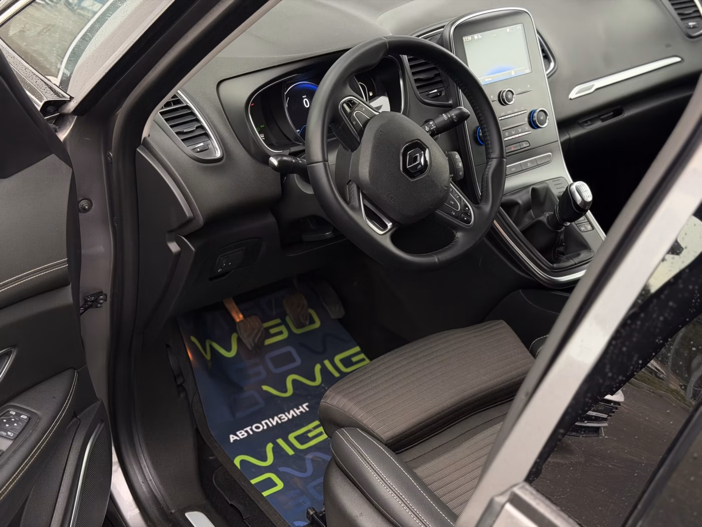 Renault Grand Scenic фото 17