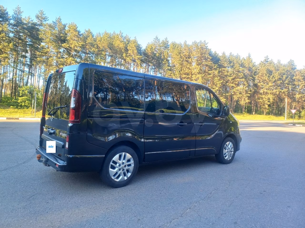 Opel Vivaro фото 5