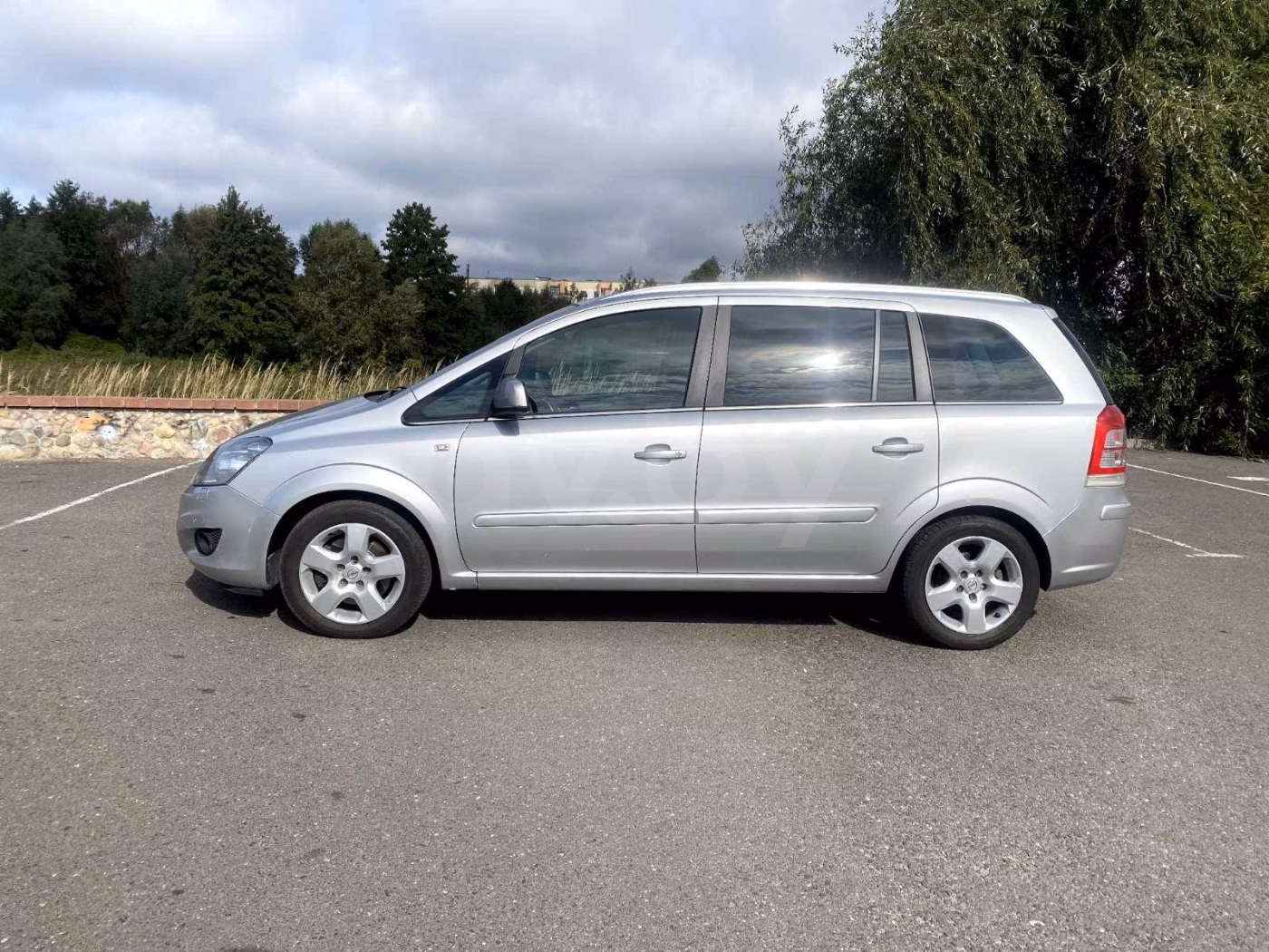 Opel Zafira фото 3