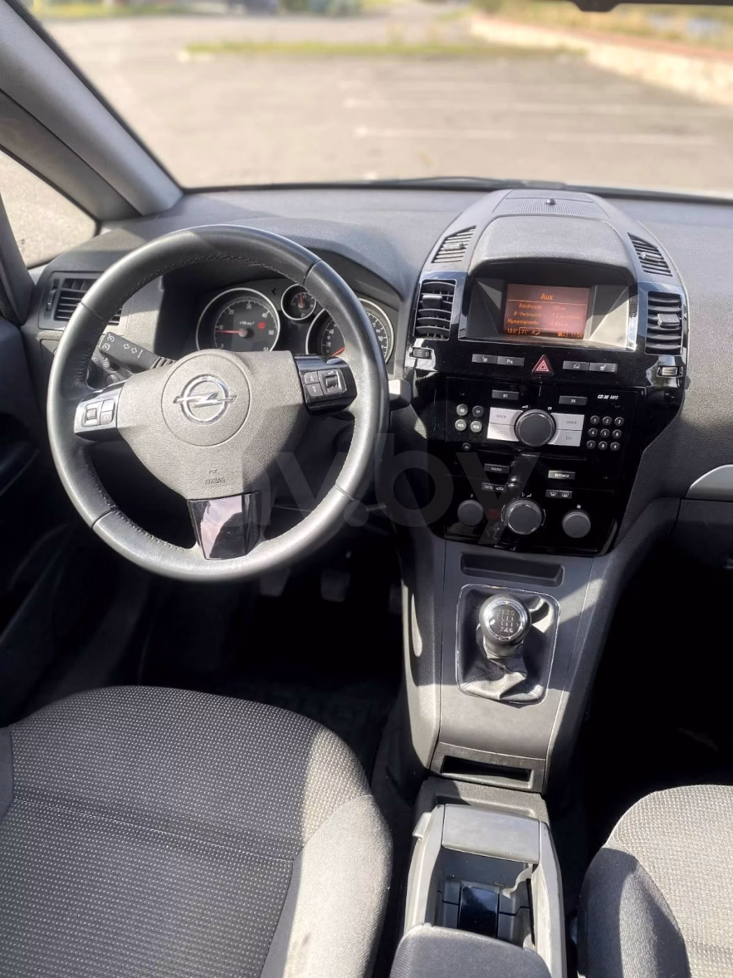 Opel Zafira фото 6