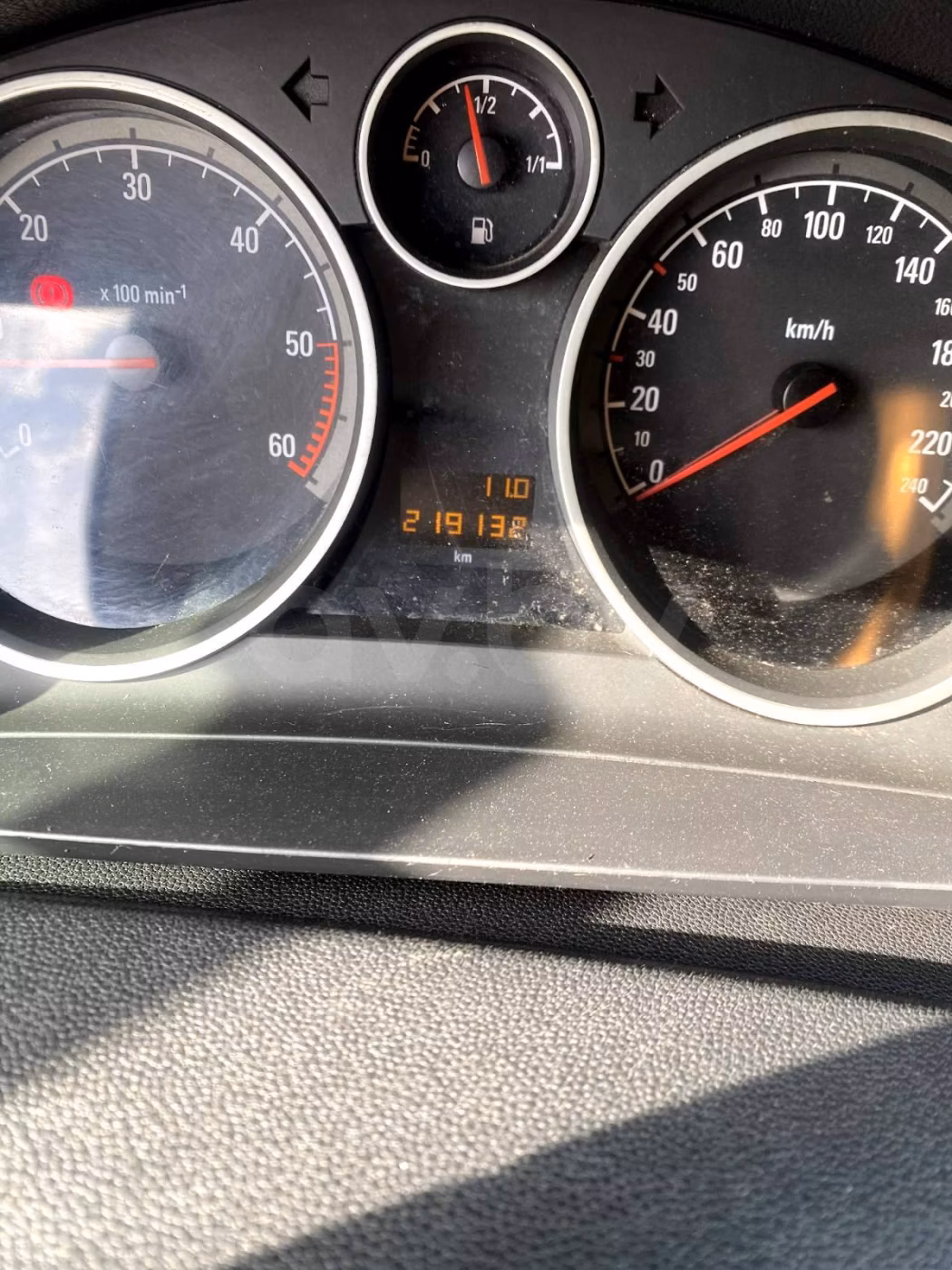 Opel Zafira фото 8